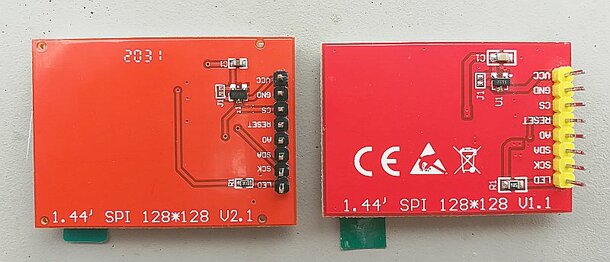 Deux versions de l'écran 1,44"