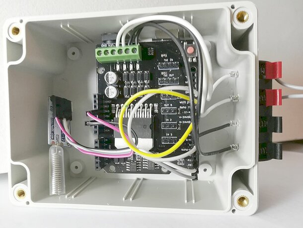 Figure 15 : Installation d'un module Radio HC12 dans une baseStation DCC++