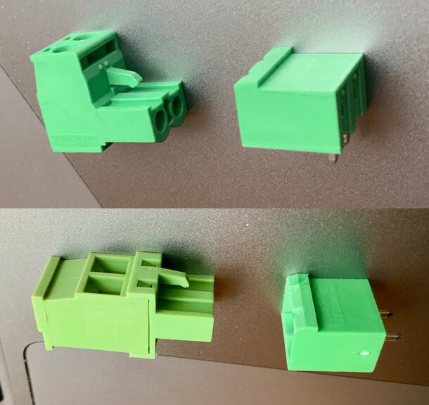 Figure 7 : En haut le connecteur anglé et la prise utilisés pour les rubans de LED. En bas, le connecteur vertical et la prise utilisés pour l'alimentation 12V.