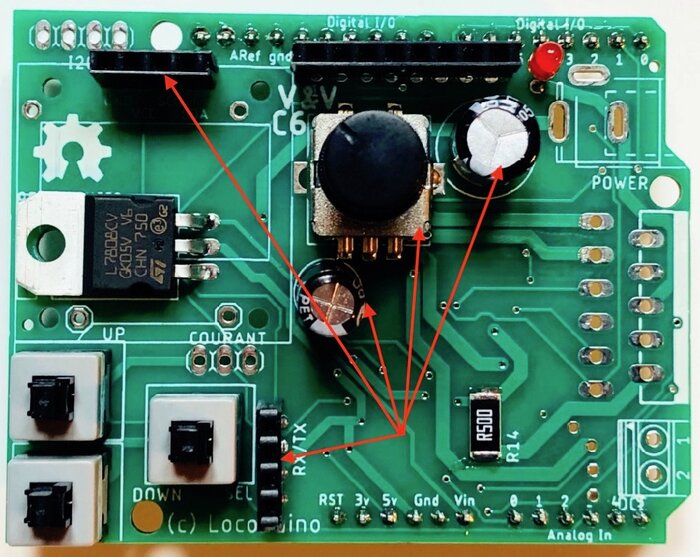 Figure 22 : Montage des condensateurs, encodeur er support Oled